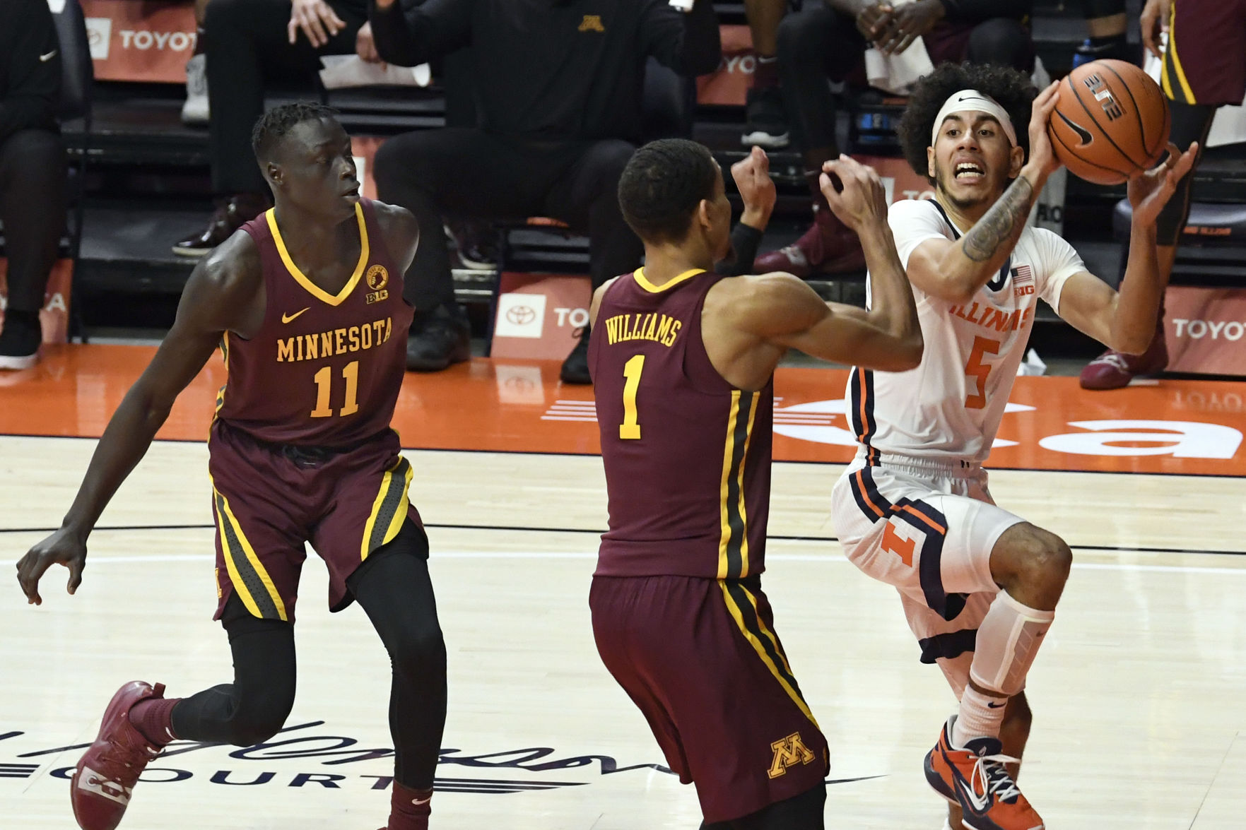 Minnesota Illinois Basketball
